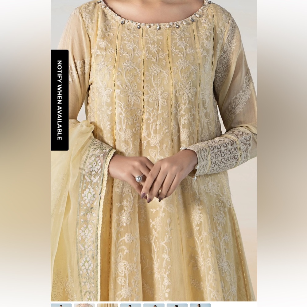 Maria B designer Pakistani Dress Set in butter yellow luxury pret - Picture 3 of 11